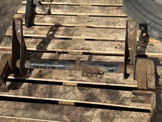 Торсион кабины Hyundai HD78 2008 Б/У Торсион кабины Hyundai HD78 2008