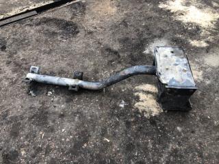 Кронштейн подножки правый Hongyan-Iveco 908 GENLVON 8X4 2022 Б/У Кронштейн подножки правый Hongyan-Iveco 908 GENLVON 8X4 2022