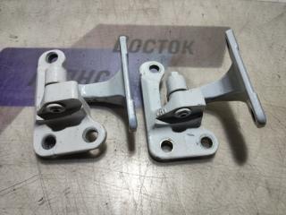 Петля двери передняя левая GAZ Foton Валдай NEXT 2024 Б/У Петля двери передняя левая GAZ Foton Валдай NEXT 2024