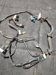 Проводка двери передняя левая Hongyan-Iveco 908 GENLVON 8X4 2023 Б/У Проводка двери передняя левая Hongyan-Iveco 908 GENLVON 8X4 2023