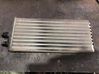 Радиатор печки Hongyan-Iveco 908 GENLVON 8X4 2023