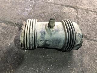 Патрубок воздушного фильтра Renault T 4X2 2019