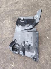 Подножка левая Renault T 4X2 2019 Б/У Подножка левая Renault T 4X2 2019