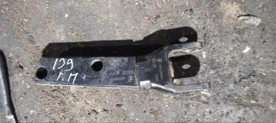 Кронштейн амортизатора передний правый Shacman X3000 6X4 ТЯГАЧ 2023