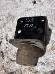 Кронштейн отбойника рессоры передний правый Shacman X3000 6X4 ТЯГАЧ 2023