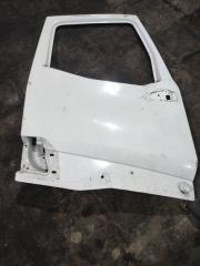 Дверь боковая правая Renault T 4X2 2019