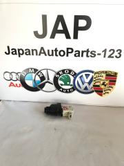 Запчасть замок бардачка Audi Q7 2008