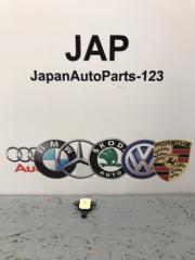 Запчасть датчик airbag передний Audi A6 2011