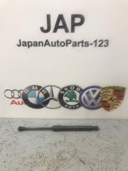 Амортизатор капота Audi Q5 2011