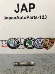 Фото запчасти кронштейн коллектора Audi A5 2011 контрактная запчасть Запчасть кронштейн коллектора Audi A5 2011