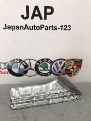 Запчасть экран тепловой Audi A5 2011