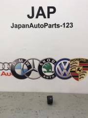 Фото запчасти кнопка стеклоподъемника задняя Audi A3 2007 контрактная запчасть Запчасть кнопка стеклоподъемника задняя Audi A3 2007
