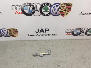 Запчасть кронштейн впускного коллектора Audi A4 2011