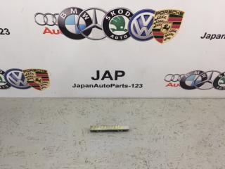 Фото запчасти кронштейн коллектора Audi A5 2011 контрактная запчасть Запчасть кронштейн коллектора Audi A5 2011