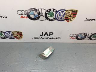 Фото запчасти кронштейн Audi A8 2005 контрактная запчасть Запчасть кронштейн Audi A8 2005