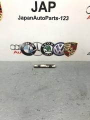 Фото запчасти кронштейн коллектора Audi A3 2010 контрактная запчасть Запчасть кронштейн коллектора Audi A3 2010