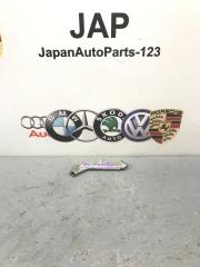 Запчасть кронштейн впускного коллектора Audi A4 2010