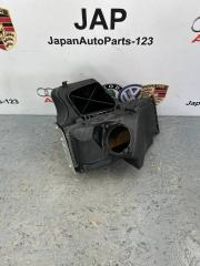 Корпус воздушного фильтра Audi A4 2008