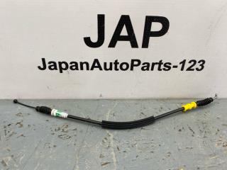 Запчасть трос замка двери Audi Q3 2015