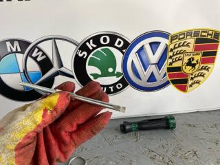 Отвертка Passat 2012