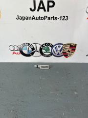 Запчасть плафон салонный Volkswagen GOLF 2011