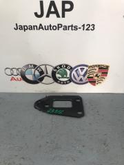 Кронштейн усилителя бампера правый Audi A4 2010