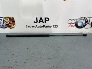 Амортизатор капота Volkswagen Passat 2013