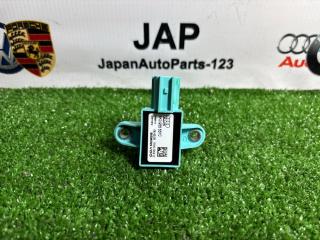 Запчасть датчик airbag передний Audi Q5 2010