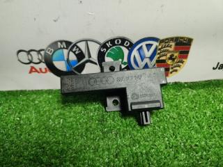 Запчасть антенна бесключевого доступа задняя Audi Q5 2011