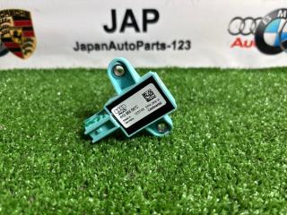 Запчасть датчик airbag Audi Q5 2013
