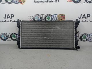 Запчасть радиатор Audi A1 2011