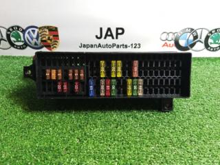 Запчасть блок предохранителей Volkswagen Touran 2011