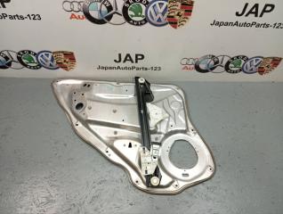 Стеклоподъемник задний правый Mercedes-Benz C 200 Kompressor 2008