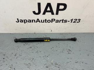 Амортизатор капота Audi A1 2011