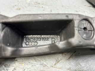 Уплотнитель крыла правый A4 2009