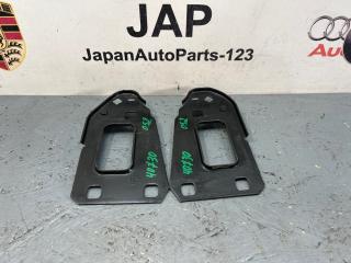 Кронштейн усилителя бампера Audi A5 2011 контрактная Кронштейн усилителя бампера Audi A5 2011