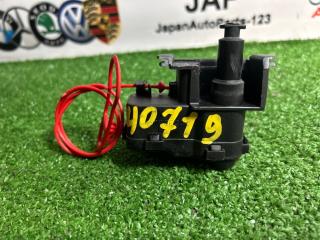 Активатор лючка бензобака Q5 2010