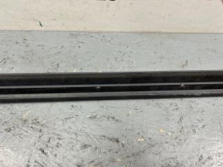 Молдинг стекла левый A5 24.07.2012