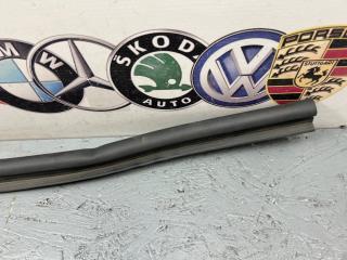 Уплотнение капота A6 2012