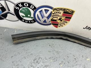 Уплотнение капота A6 2012