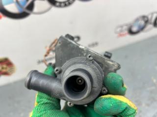 Насос водяной Audi A4