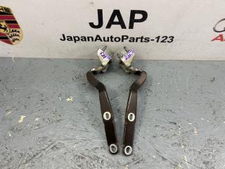 Петля крышки багажника Audi A1 2011