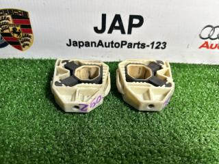 Запчасть кронштейн радиатора Audi A1 2011