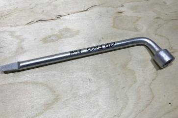 Ключ балонный Subaru LEGACY