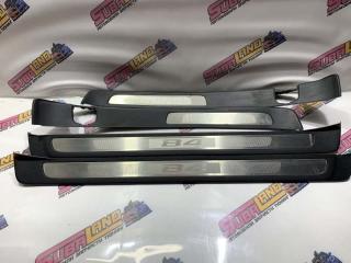 Накладки на пороги передние Subaru Legacy 2009 контрактная Накладки на пороги передние Subaru Legacy 2009