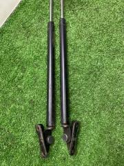 Фото запчасти амортизатор багажника Subaru Impreza XV 2010 контрактная запчасть Запчасть амортизатор багажника Subaru Impreza XV 2010