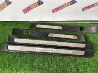 Накладки на пороги Subaru Legacy 2009 контрактная Накладки на пороги Subaru Legacy 2009