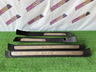 Накладки на пороги Subaru Legacy 2007 контрактная Накладки на пороги Subaru Legacy 2007