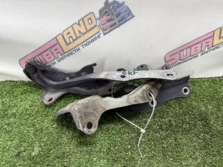 Петли капота Subaru Impreza 2010