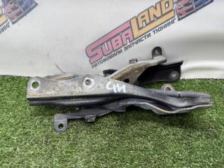 Петли капота Subaru Impreza 2009